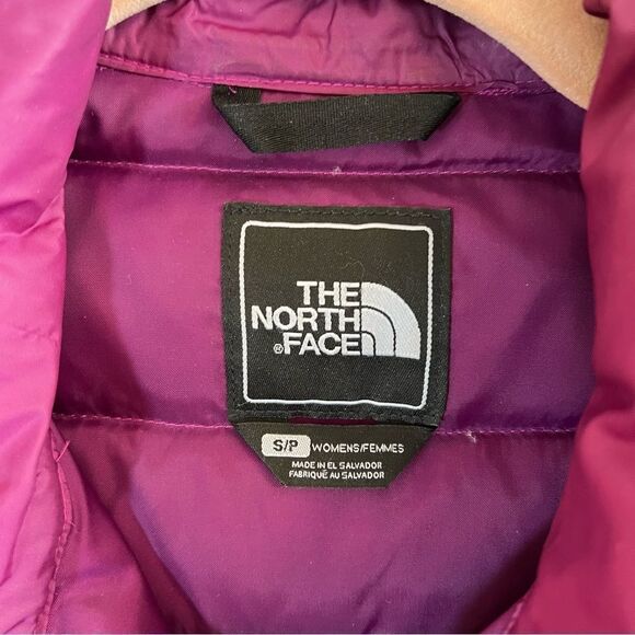 The North Face Women’s Purple Puffer Fleece Jacket Small - Picture 3 of 11